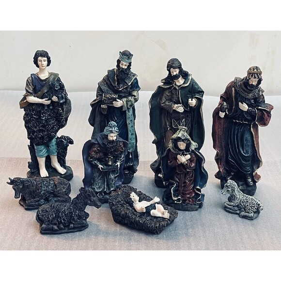 Vintage Resin Nativity Set 10 Pc Jesus Mary Joseph Wise Men Diamond Collection - Picture 1 of 7